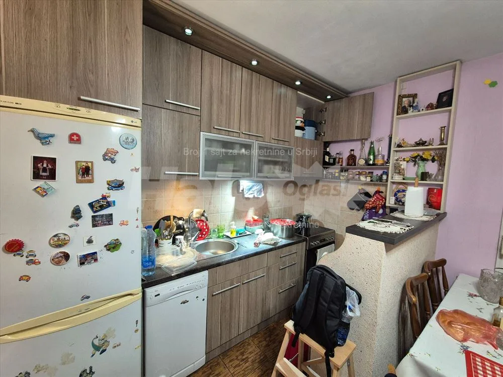 Uknjizen, 39m2, spavaca soba, terasa, parking — 6