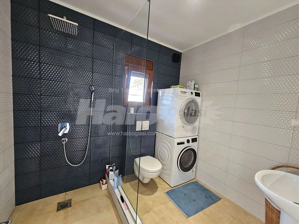 Uknjizena kuca na Savi, bazen, spust za camac,16ar — 11