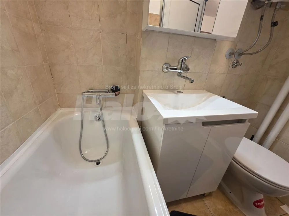 Šumice, Ljermontova — jednosoban 37m², I sprat, re — 4