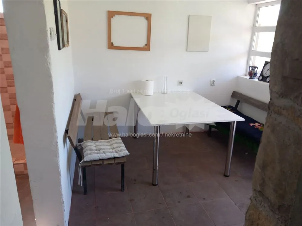 Umka,  Mala moštanica 27m2 — 3