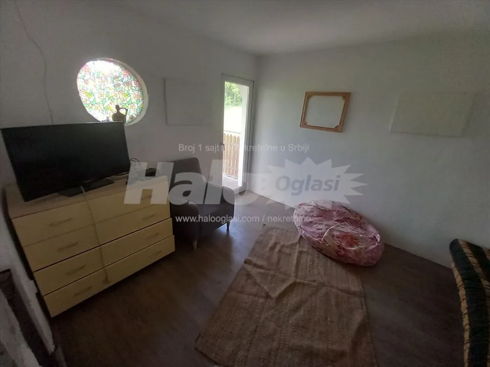 Umka,  Mala moštanica 27m2 — 9