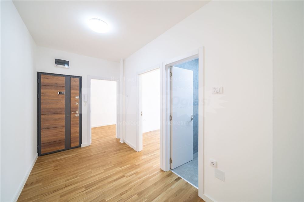 USTANIČKA 204 Savršen 1.5 stan na 3. spratu — 5