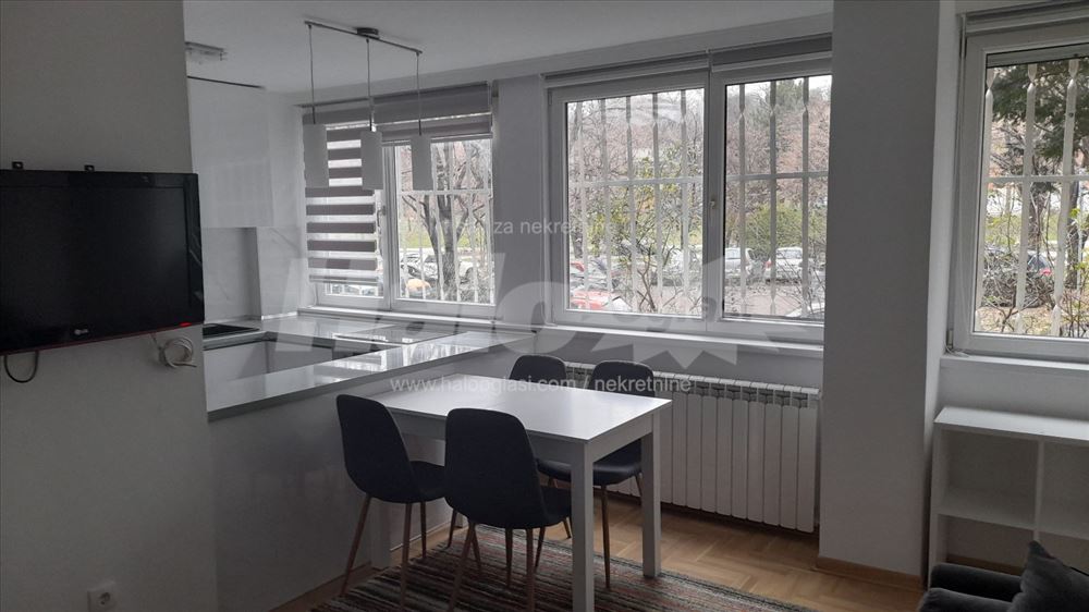 Ustanička, Šumice, lux — 7