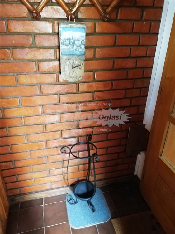 Ušuškan stan na Zvezdari blizu Cvetkove pijace — 12
