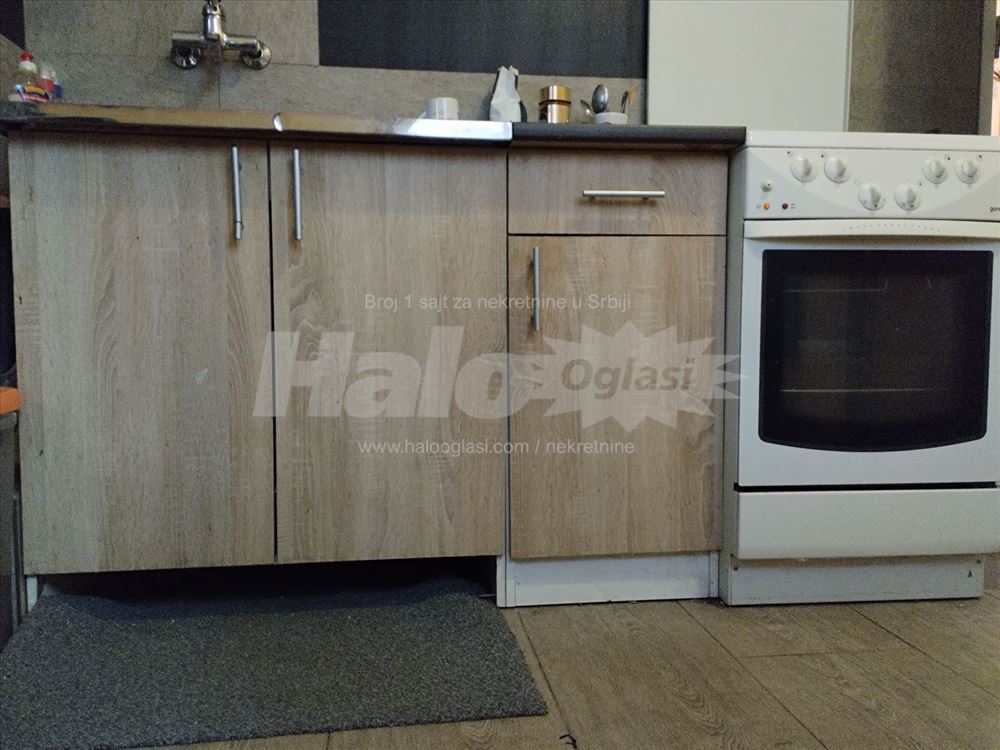 Veća garsonjera P=40m2 sa dvorištem P=30m2 — 13