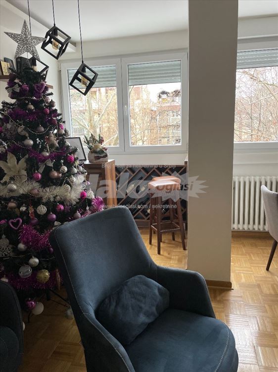 Veoma svetao 3.0 stan u bloku 37, Novi Beograd — 7