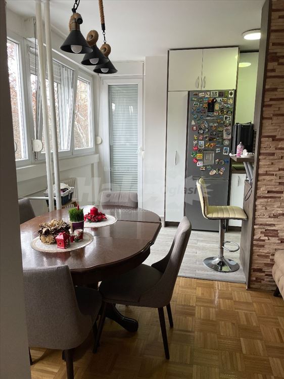Veoma svetao 3.0 stan u bloku 37, Novi Beograd — 9