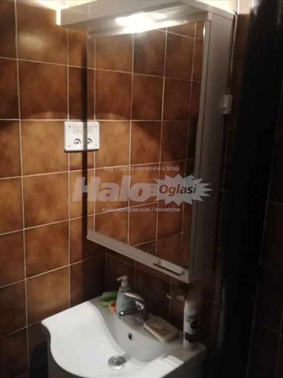 VIDIKOVAC 94m2,(3,5) GARAŽA 22m2 i 0,22 a građ.zem — 12
