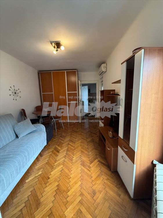 Višegradska 31+4 — 13
