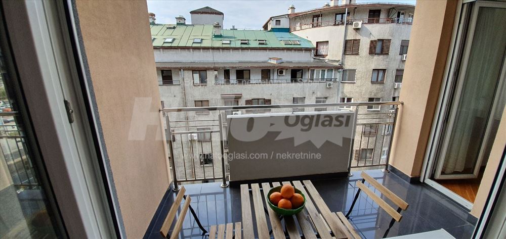Višegradska 53 kvm, opremljen stan + garažno mesto — 10