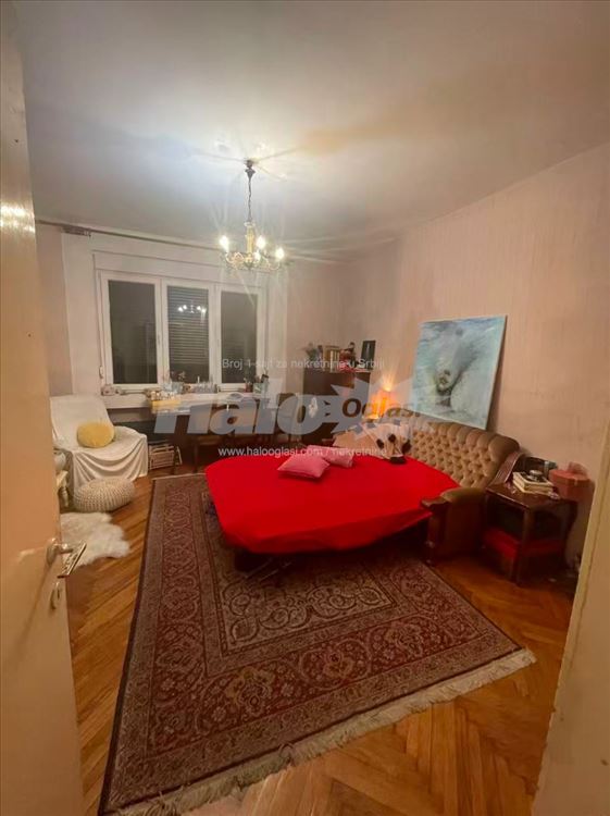Višenamenski stan sa dvorišnim pristupom, Takovska — 3