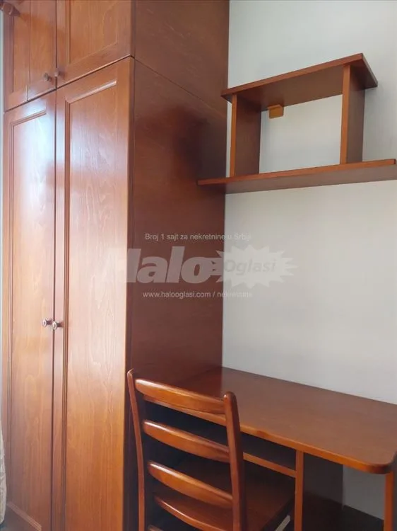 Vinča, blizu Dunava, renoviran, namešten stan — 8