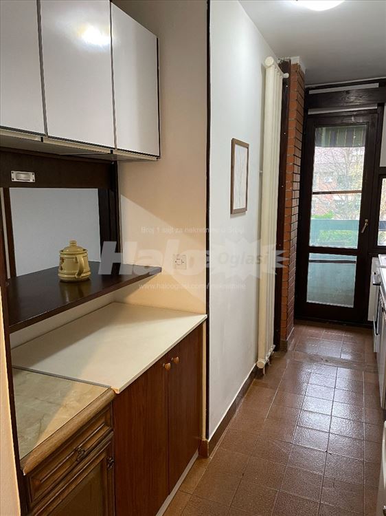 Višnjički venac 74m2, trosoban, prvi sprat — 5