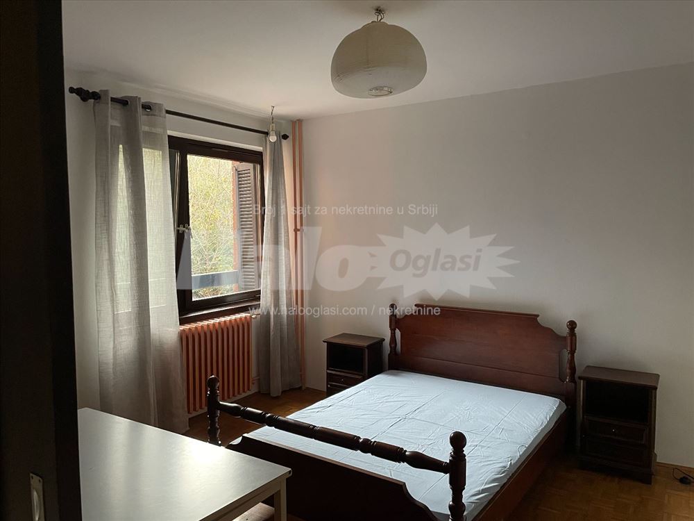 Višnjički venac 74m2, trosoban, prvi sprat — 9