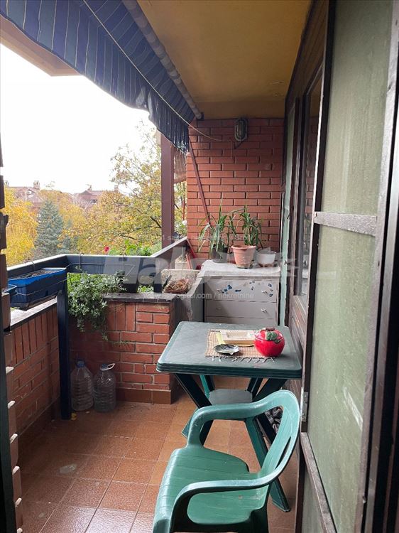 Višnjički venac 74m2, trosoban, prvi sprat — 14
