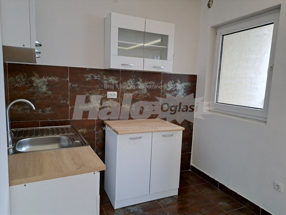 Visnjica, 46m2, prazan + parking mesto — 11