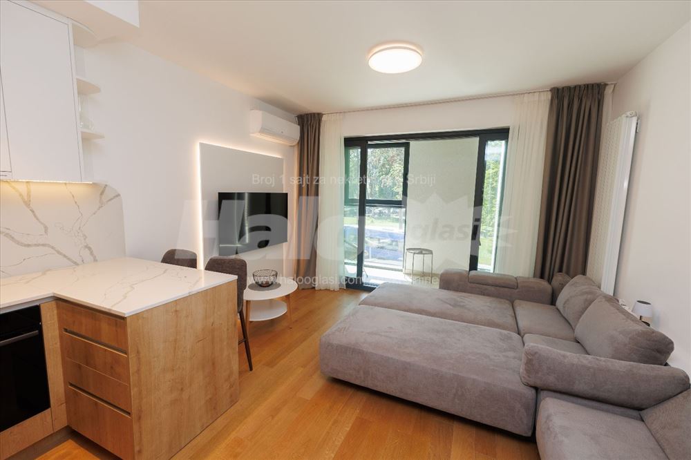 Viva Residences Lux garsonjera sa garažnim mestom — 2