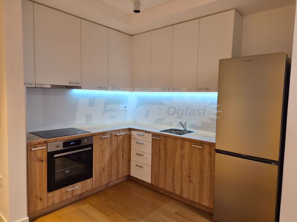 Viva Residences potpuno nov stan sa garazom — 12