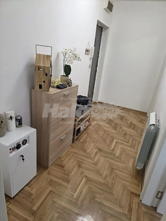 Vlasnik 1/1 prodaje prelep stan bez ulaganja! — 5