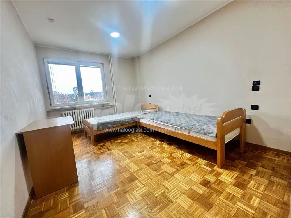 Vlasnik izdaje stan na Lionu  Bulevar kralja Alek — 3