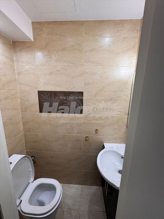 Vlasnik, premium lokacija, full opremljen, kao nov — 11