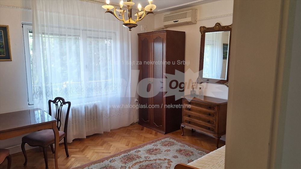 Voždovac, četvorosoban stan, 87m, za 3 studenta — 6