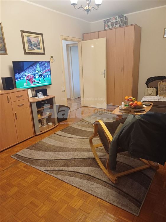 Voždovac, Faramaceutski fakultet, Vojvode Stepe — 2