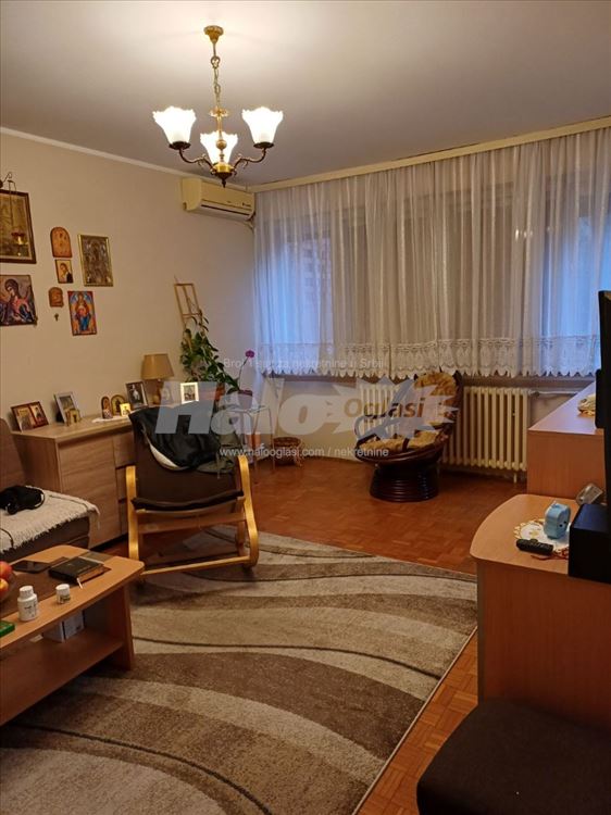 Voždovac, Faramaceutski fakultet, Vojvode Stepe — 7