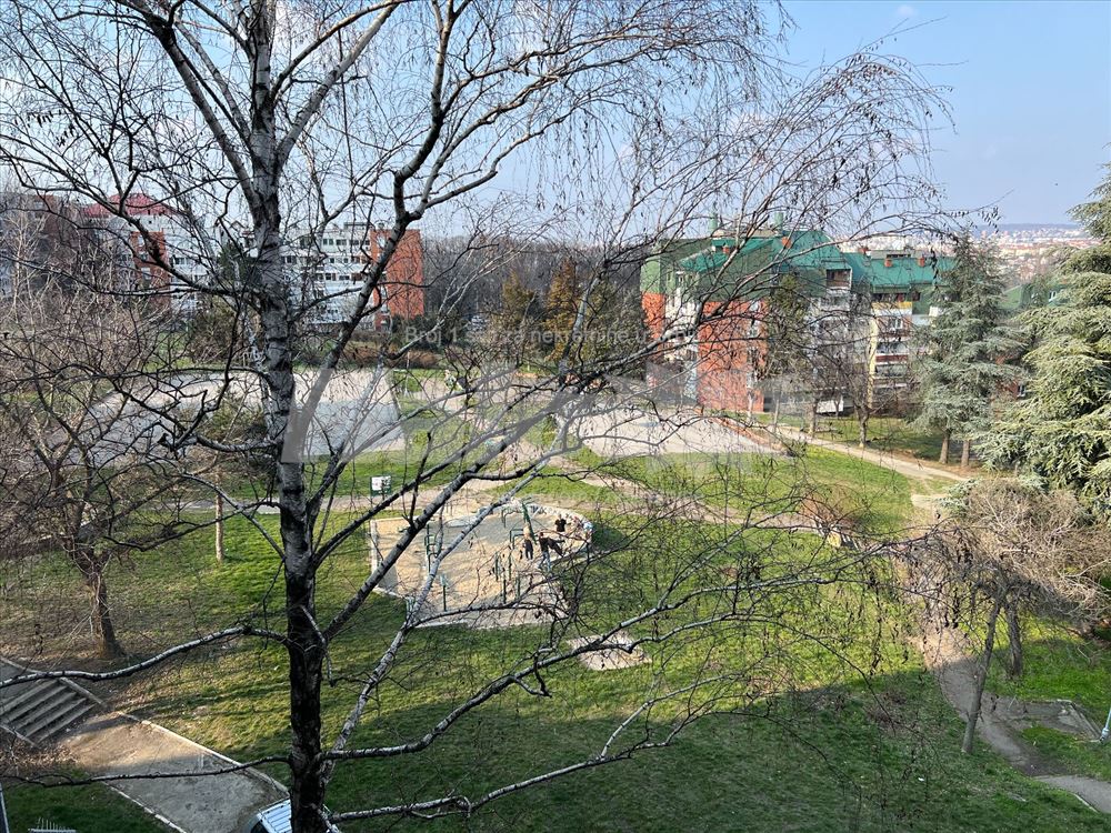 Voždovac-Kumodraž, 2.5, 72m2 / parking i igralište — 13