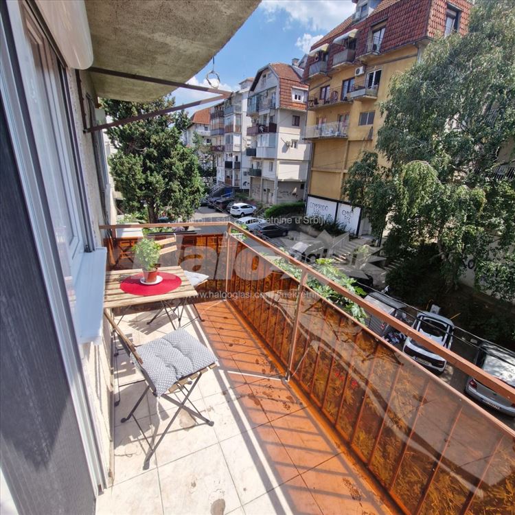Voždovac, Medaković, 3.0, renoviran, 62m2 — 12