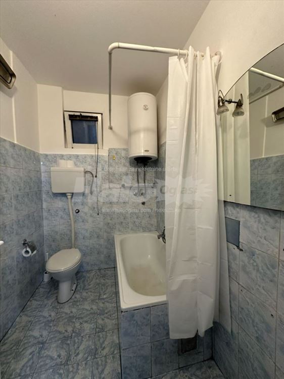 Voždovac, preko puta opštine, jednoiposoban stan — 11