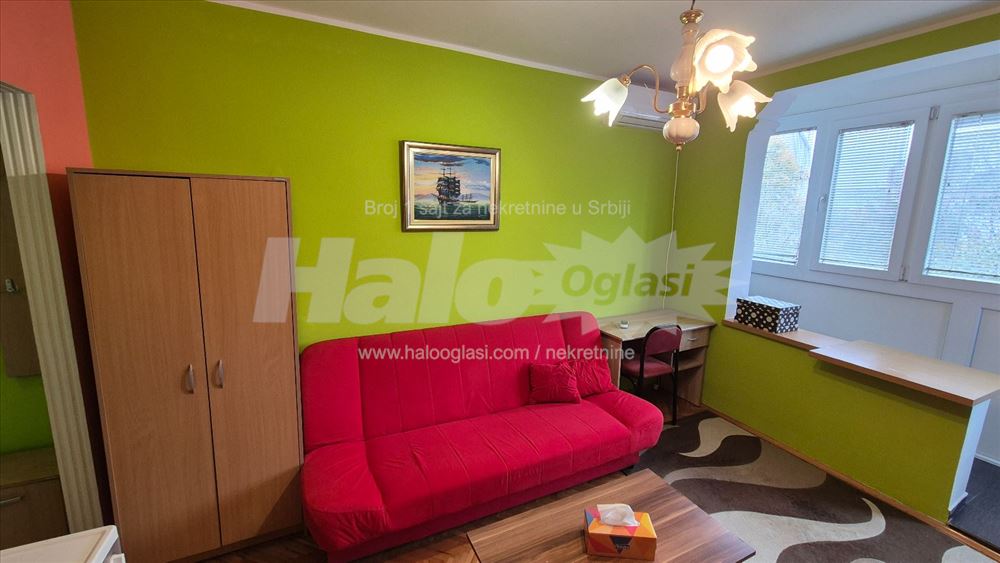 Voždovac;Darvinova pošta,TOP lokacija,blizu faxa — 14