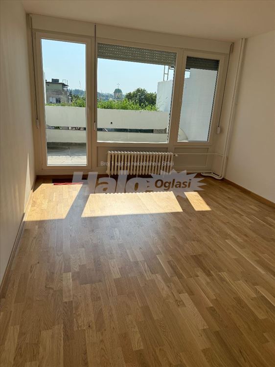 Voždovačka crkva 118m2 4.0 renoviran garažno mesto — 9