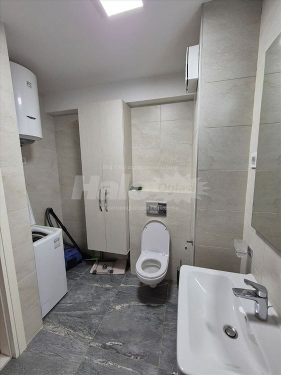Voždove kapije, sa garažom — 12