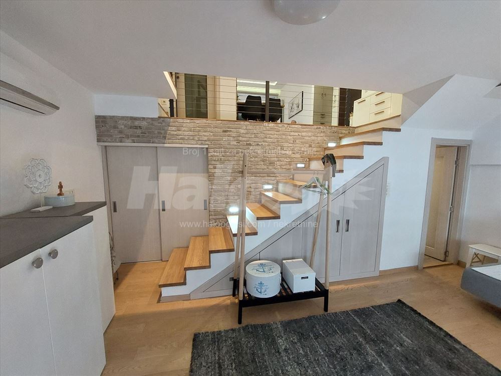 Vojvode Brane,izuzetan,lux,moderan, 2 nivoa,70 m2 — 9
