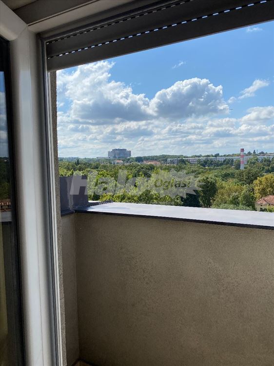 Voždovac centar, sa garažnim mestom — 8