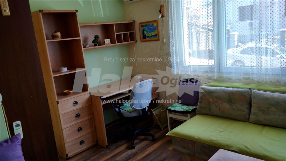 Vojvode Stepe, VERO, FON, jednosoban, namešten — 2