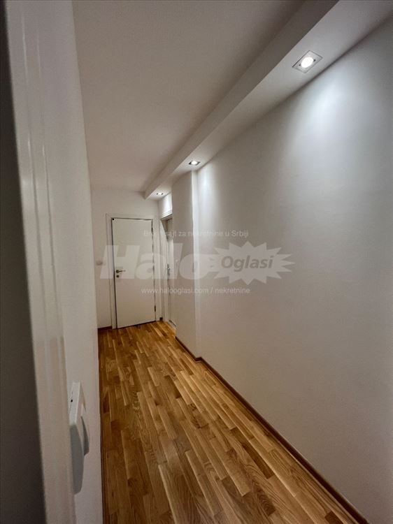 Vojvode Vlahovica 4.0 • 150m2 • 2 garazna mesta — 9