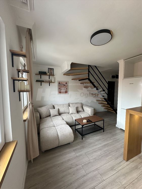 Voždovac, Dupleks, namesten — 9