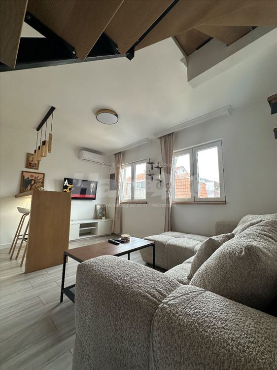 Voždovac, Dupleks, namesten — 10