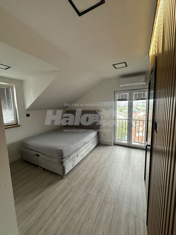 Voždovac, Dupleks, namesten — 14