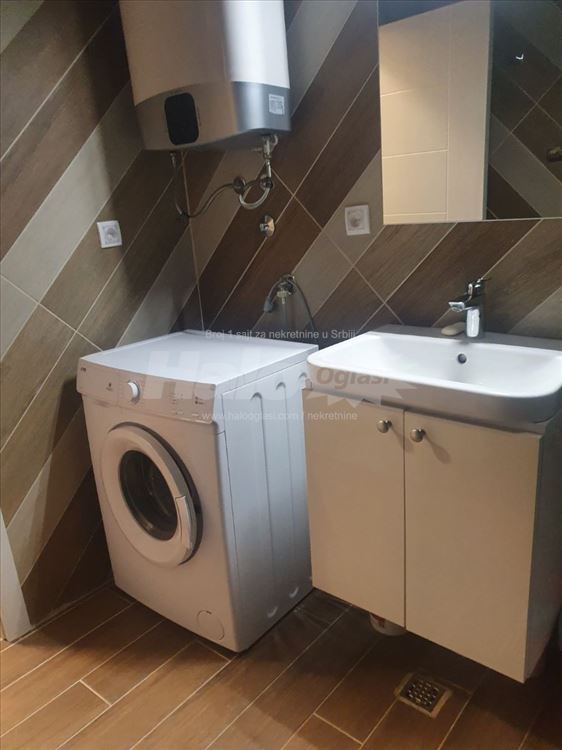Voždovac, Dušanovac, trosoban stan — 2