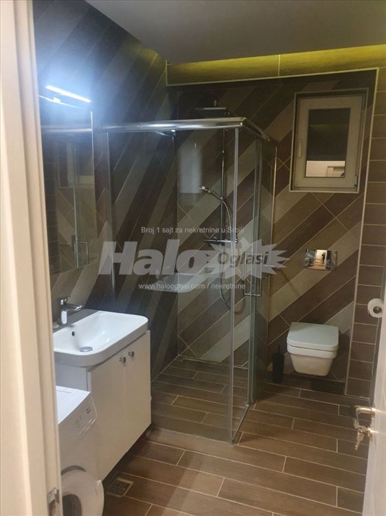 Voždovac, Dušanovac, trosoban stan — 10