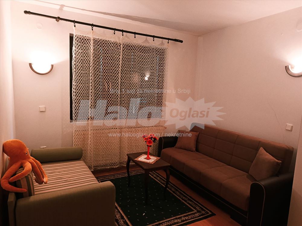 Voždovac, Jajinci,sprat u kući 100m2,namešten — 15