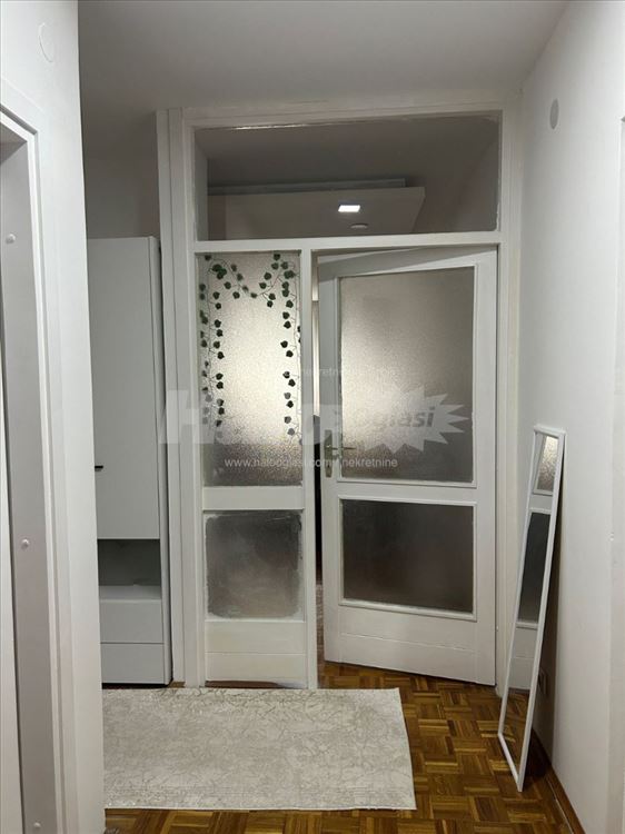 VOZDOVAC LUX 2.5 stan kod Saobracajnog fakulteta — 5