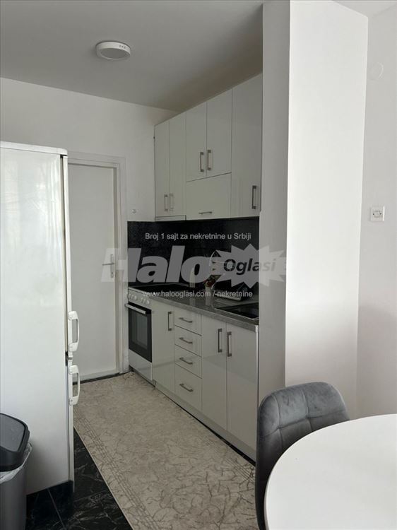 VOZDOVAC LUX 2.5 stan kod Saobracajnog fakulteta — 8