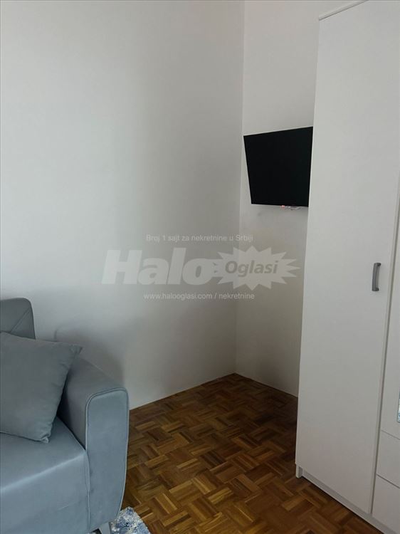 VOZDOVAC LUX 2.5 stan kod Saobracajnog fakulteta — 11