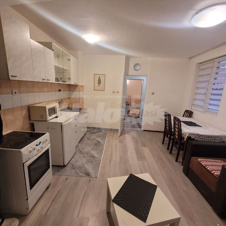 Vračar, dvosoban stan 45m2 — 2