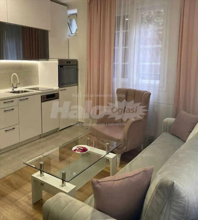 Vračar, Gospodara Vučića, 53m² — 3