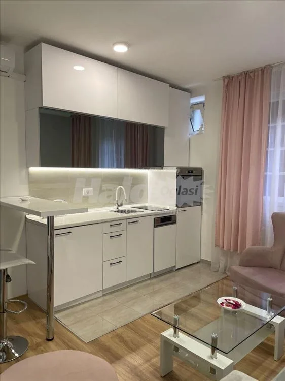 Vračar, Gospodara Vučića, 53m² — 4